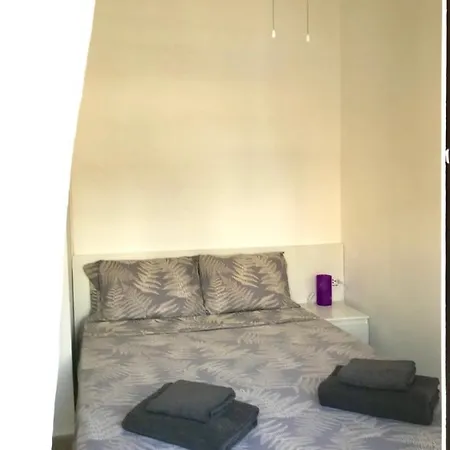 100 Metros De La Playa Apartment *